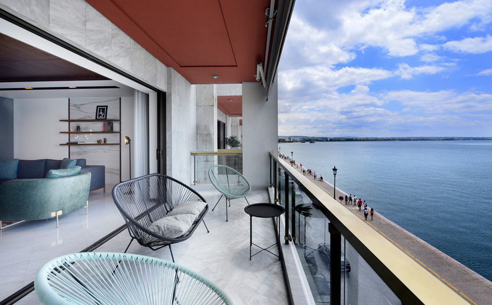 Seafront apartment in Thessaloniki by ASPASIA TAKA architects The