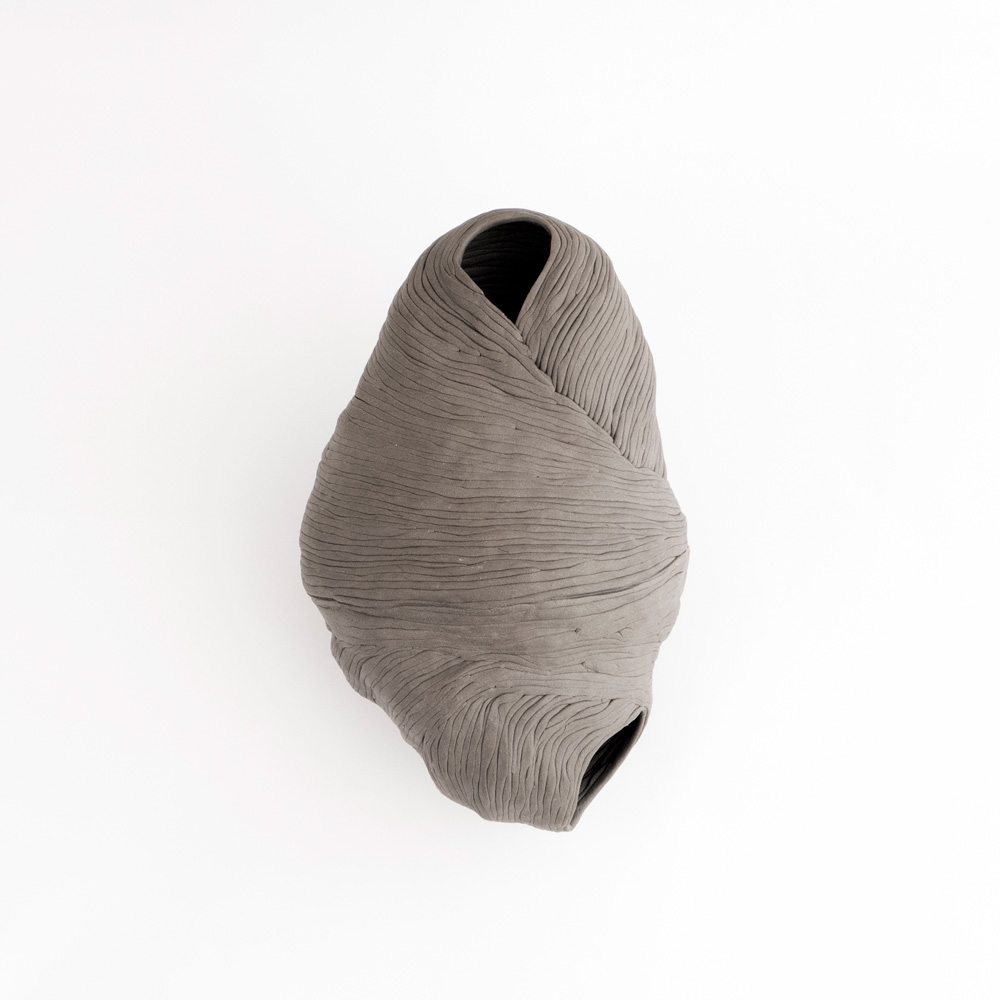 'Ki ceramics' explore the influence of form on everyday human life ...