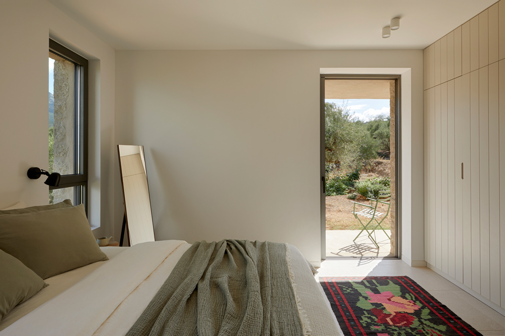 Minimal bedroom with soft daylight