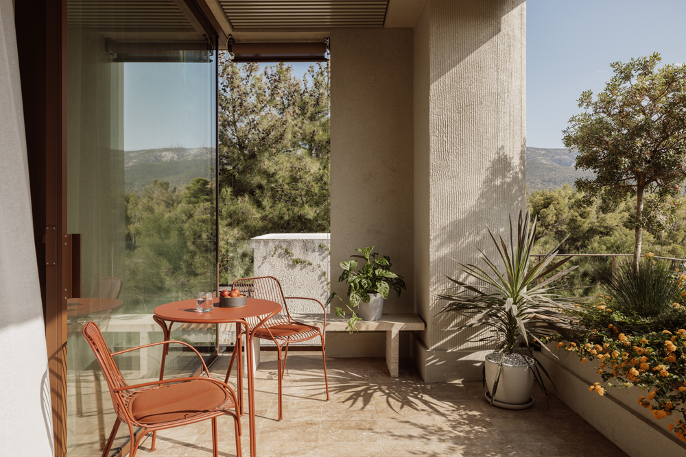 Lumen residence room balcony by Block722