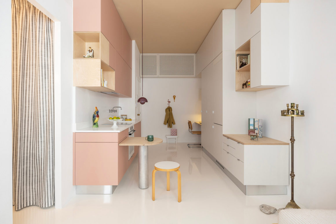 Athens apartment by Nafsika Tzanou